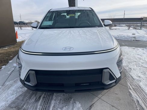 New 2026 Hyundai Kona SE image 8