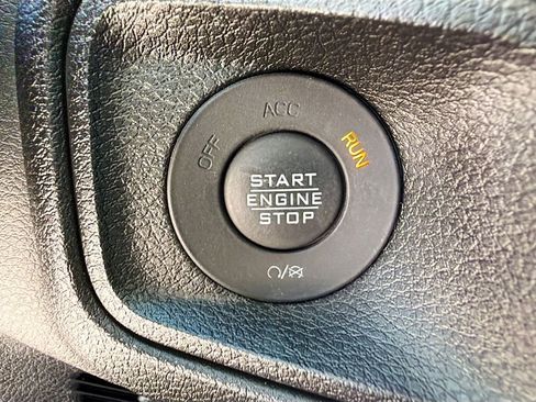 Used 2024 Jeep Wrangler Sport S image 32