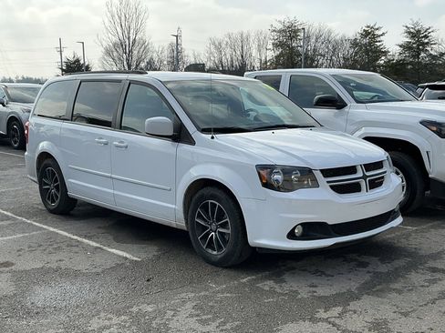 Used 2016 Dodge Grand Caravan R/T image 1