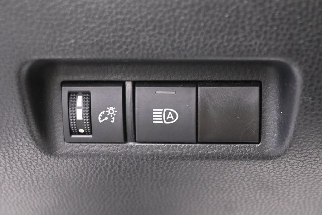 Used 2024 Toyota RAV4 LE AWD/4WD image 21