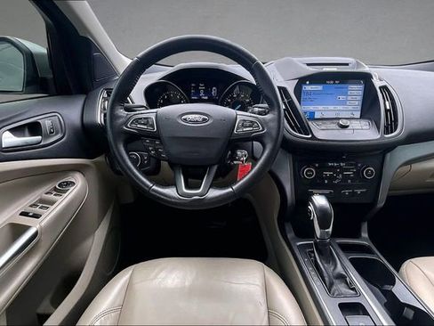 Used 2018 Ford Escape SEL image 5