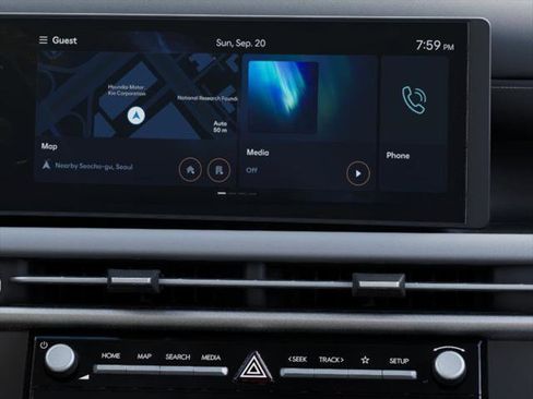 New 2025 Hyundai Tucson Limited image 13