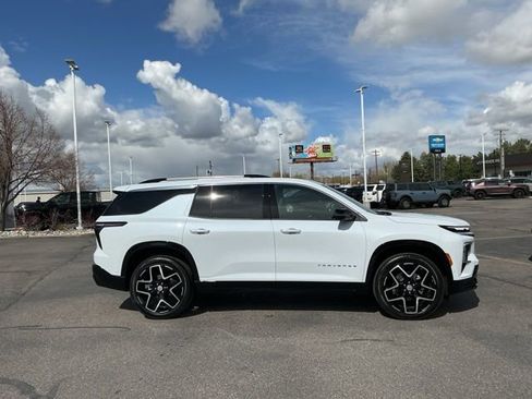 New 2026 Chevrolet Traverse High Country image 2