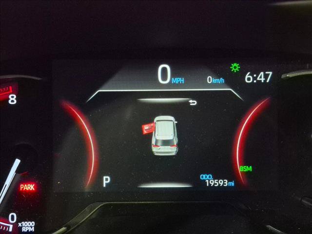 Used 2024 Toyota RAV4 XLE FWD image 16