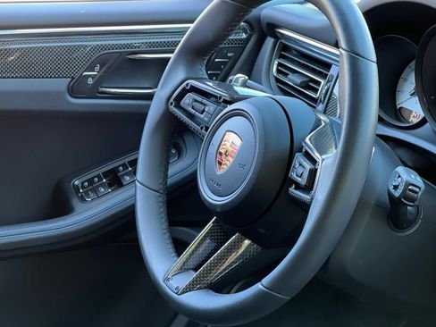 Certified 2026 Porsche Macan GTS AWD/4WD image 35