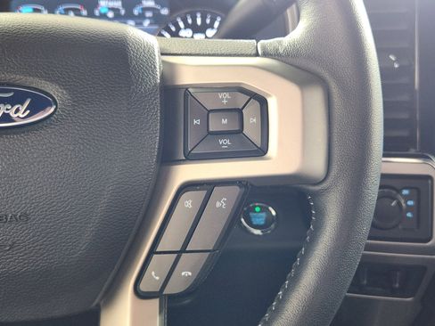 Certified 2022 Ford F350 Lariat w/ Lariat Ultimate Package image 19