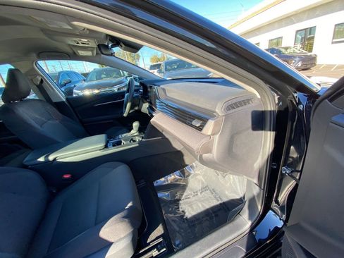 Used 2025 Toyota Camry LE image 35