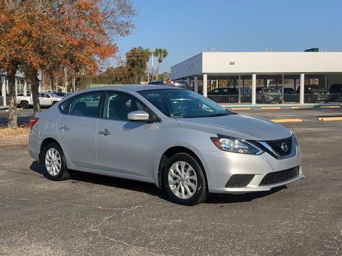 Certified 2019 Nissan Sentra SV image 3
