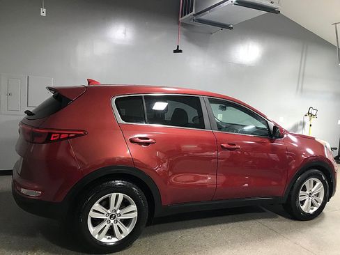 Used 2017 Kia Sportage LX FWD image 3