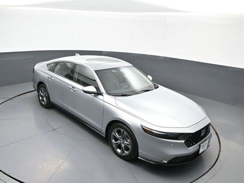 Certified 2025 Honda Accord EX-L image 34