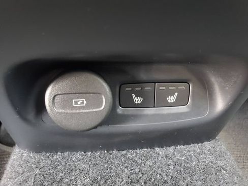Certified 2023 Volvo C40 P8 Recharge Ultimate AWD/4WD image 30