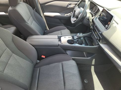 New 2026 Nissan Rogue SV FWD image 10