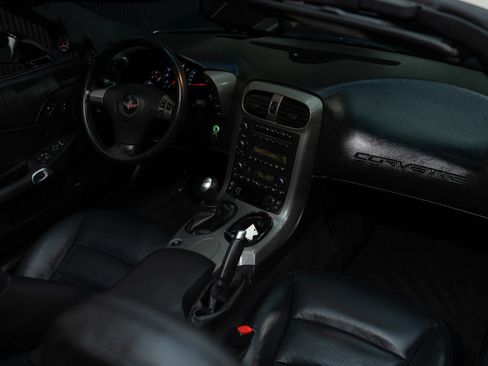 Used 2007 Chevrolet Corvette Convertible w/ Preferred Equipment Group RWD image 40