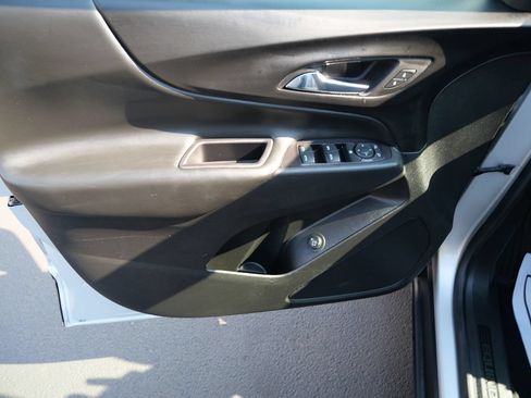 Used 2019 Chevrolet Equinox LT AWD/4WD image 18