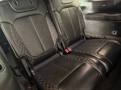 Used 2021 Jeep Grand Cherokee L Summit w/ Luxury Tech Group V AWD/4WD image 24