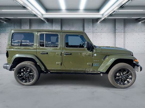 Used 2024 Jeep Wrangler Unlimited Sahara image 5