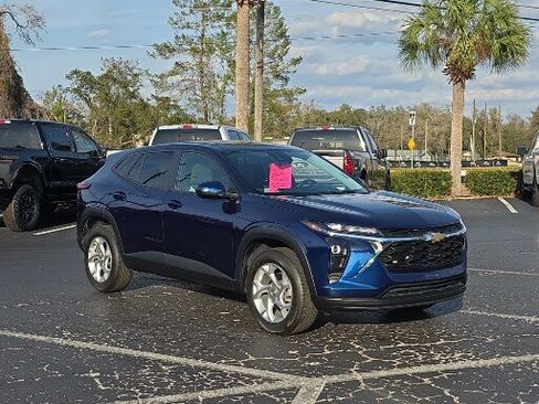 Used 2024 Chevrolet Trax LS w/ LS Convenience Package image 14