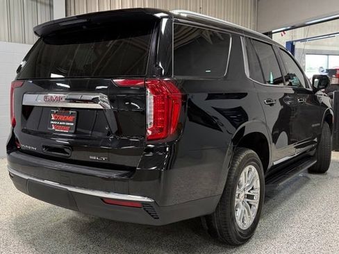 Used 2023 GMC Yukon SLT w/ SLT Premium Package AWD/4WD image 6