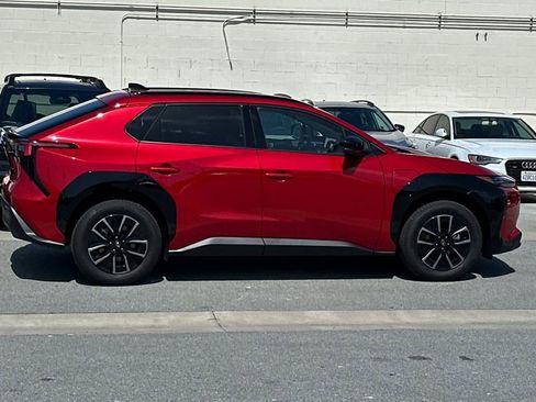 New 2026 Subaru Solterra AWD/4WD image 3