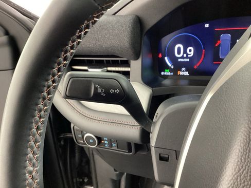 Used 2025 Ford Explorer Active w/ Active Comfort Package image 21