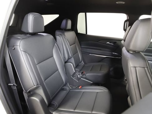 New 2026 Chevrolet Traverse LT w/ Midnight/Sport Edition FWD image 10