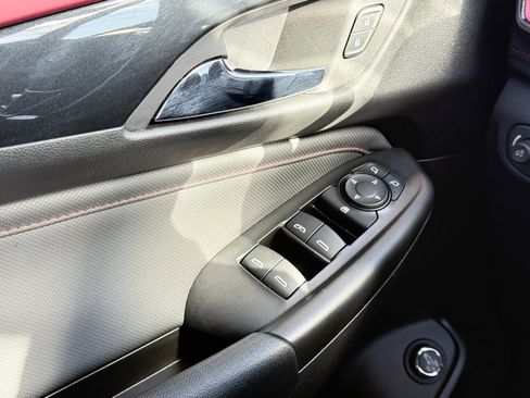 Used 2024 Chevrolet TrailBlazer RS w/ Convenience Package image 11