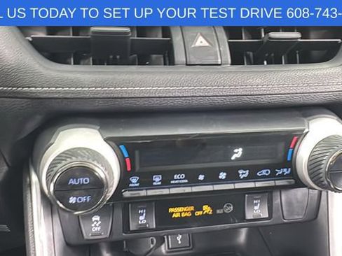 Used 2022 Toyota RAV4 XLE w/ Convenience Package image 27