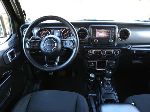 Used 2021 Jeep Wrangler Unlimited Sport image 15