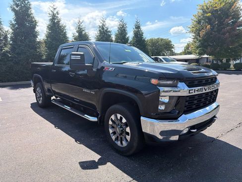 Used 2021 Chevrolet Silverado 2500 LT w/ Convenience Package AWD/4WD image 7