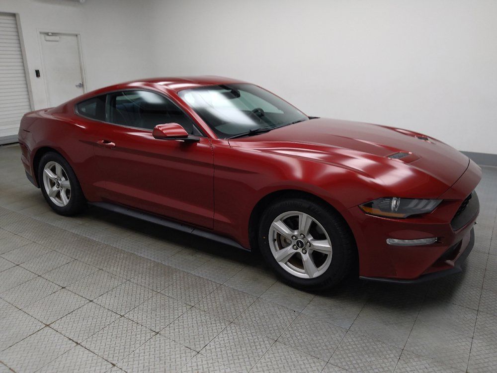 Used 2018 Ford Mustang Coupe RWD image 11