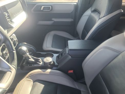 Certified 2022 Ford Bronco Wildtrak image 15