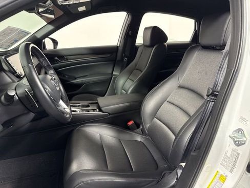 Used 2022 Honda Accord Sport image 11