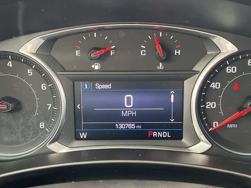 Used 2019 Chevrolet Equinox LT FWD image 19