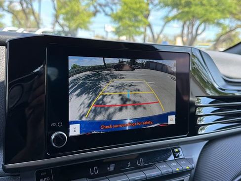 Certified 2025 Toyota Camry SE image 30