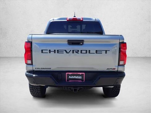 Used 2024 Chevrolet Colorado ZR2 w/ Technology Package AWD/4WD image 3