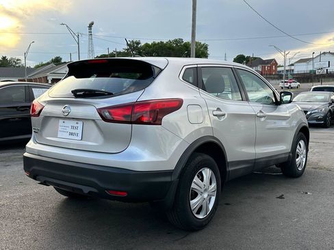 Used 2018 Nissan Rogue Sport S FWD image 10