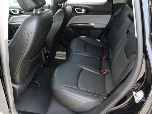 Used 2022 Jeep Compass Limited AWD/4WD image 7