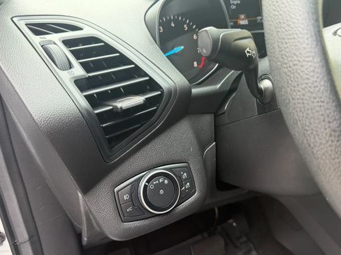 Used 2017 Ford Escape SE w/ Equipment Group 201A AWD/4WD image 23