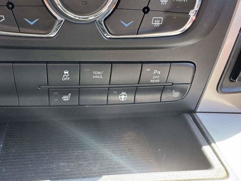 Used 2020 RAM 1500 Warlock AWD/4WD image 43