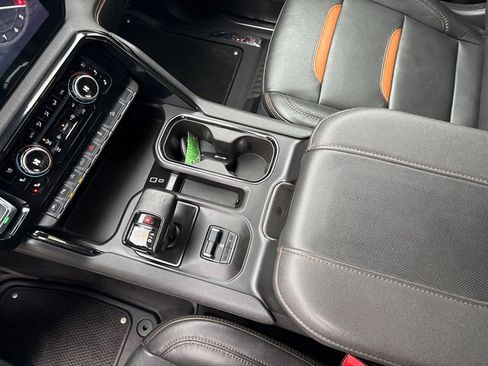 Used 2023 GMC Sierra 1500 AT4 w/ Technology Package image 33