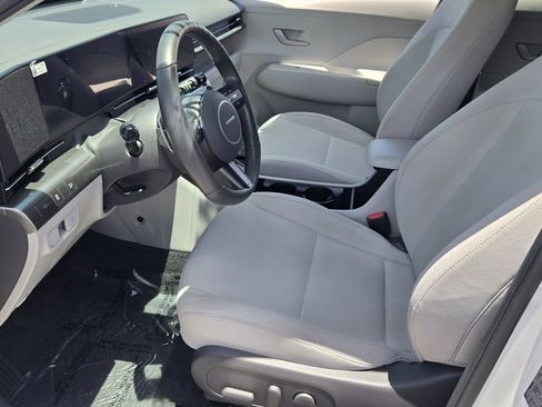 Certified 2025 Hyundai Kona SEL FWD image 10