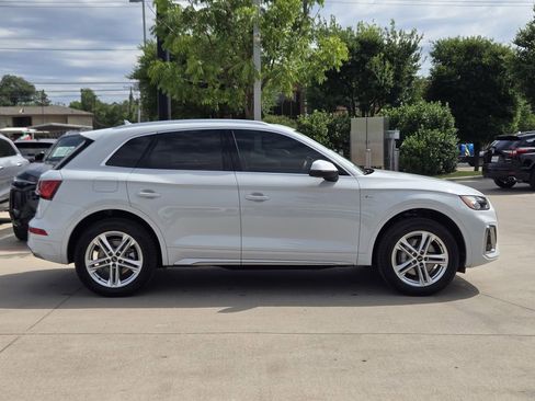 Certified 2024 Audi Q5 e Premium Plus w/ Premium Plus Package AWD/4WD image 7