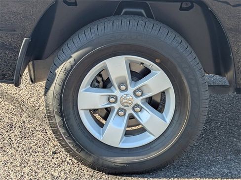 Used 2024 RAM 1500 Classic SLT image 9