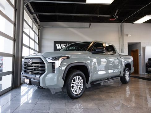 Used 2024 Toyota Tundra SR5 w/ SR5 Premium Package AWD/4WD image 2