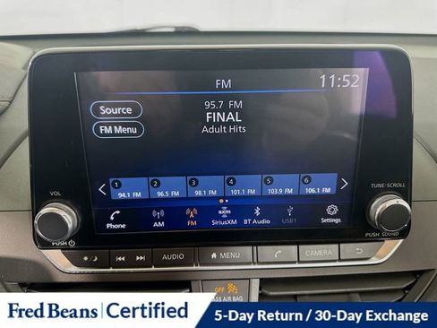 Used 2021 Nissan Altima 2.5 SR w/ SR Premium Package image 25