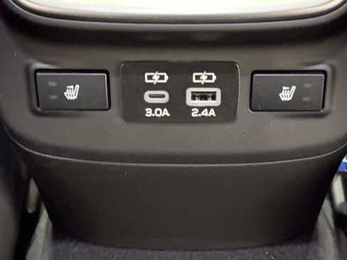 Certified 2025 Subaru Outback Limited image 24