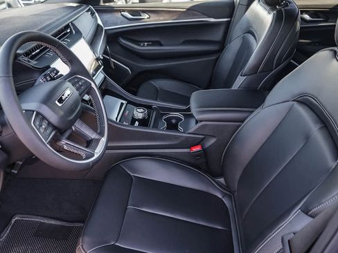 New 2026 Jeep Grand Cherokee L Limited image 19