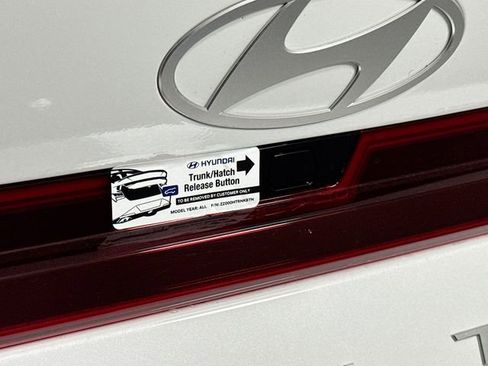 New 2026 Hyundai Elantra Sport FWD image 38