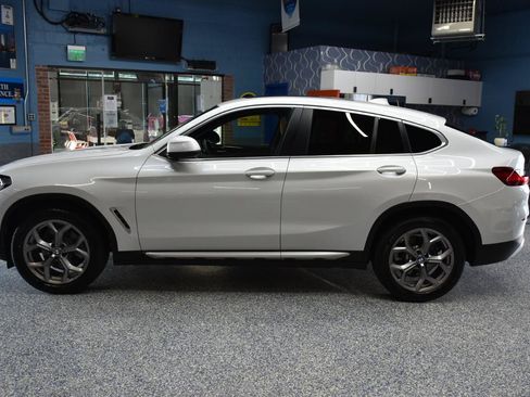 Used 2023 BMW X4 xDrive30i w/ Premium Package AWD/4WD image 9