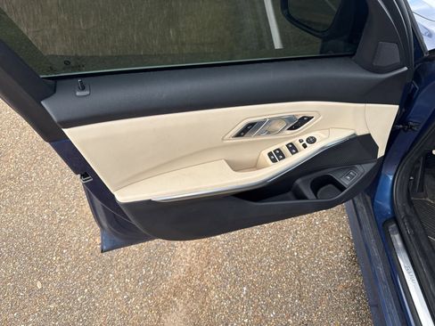 Used 2022 BMW 330i Sedan w/ Premium Package 2 image 12